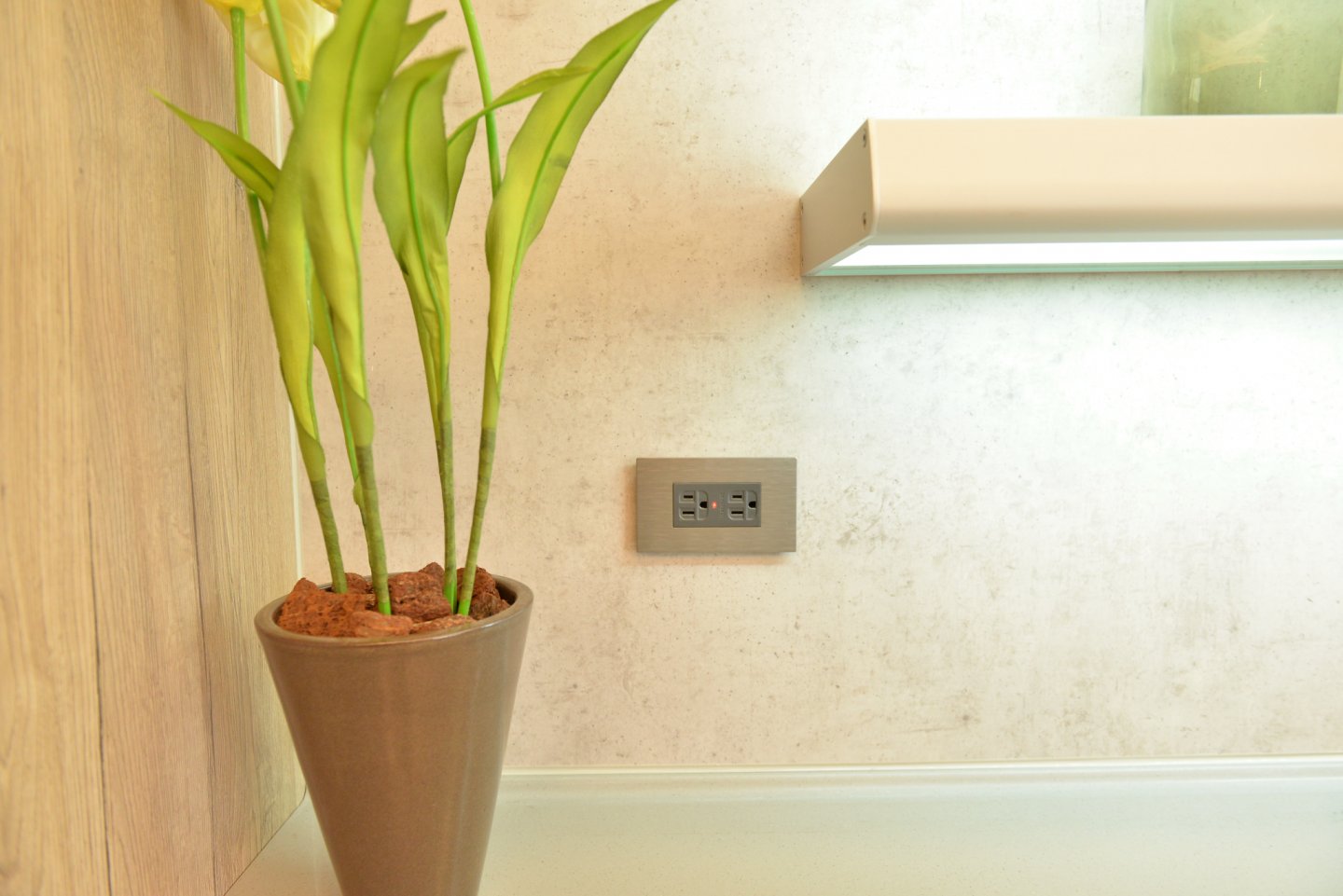 巨武建設 × 三晰電工｜光影靜流中的生活詩意