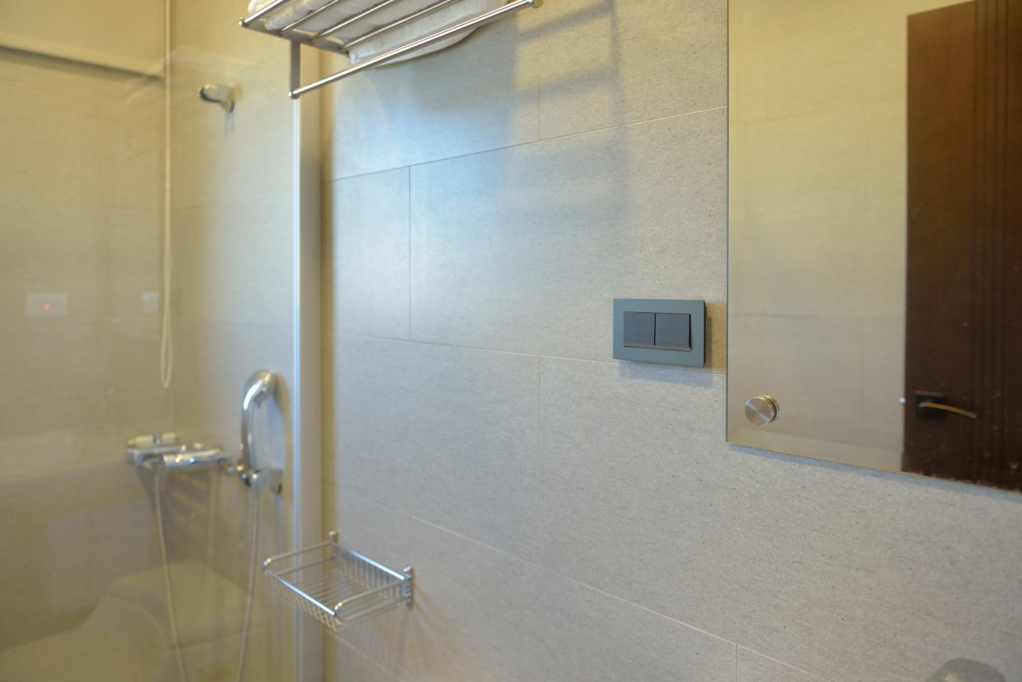 高雄透天 × 三晰電工｜歐風日常中的低調高雅