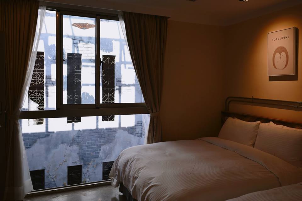 台中莿桐花文創微旅 × 三晰電工｜老宅新光景，銀色勾勒時代之美