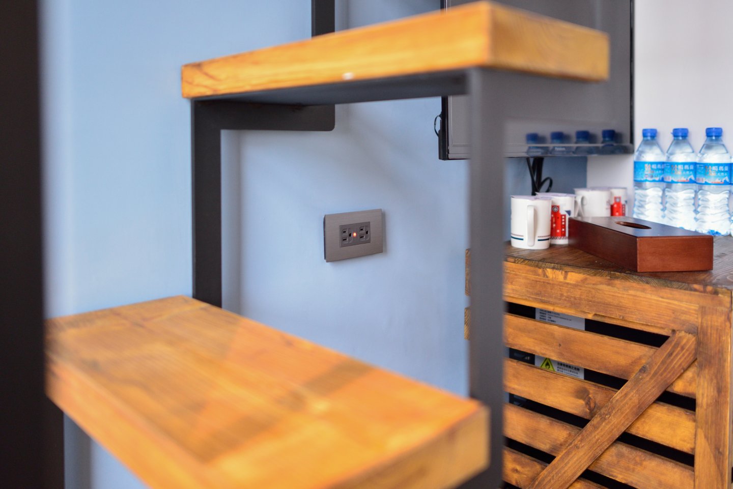 MINI HOTELS 逢甲館 × 三晰電工｜復古英倫裡的新巧思