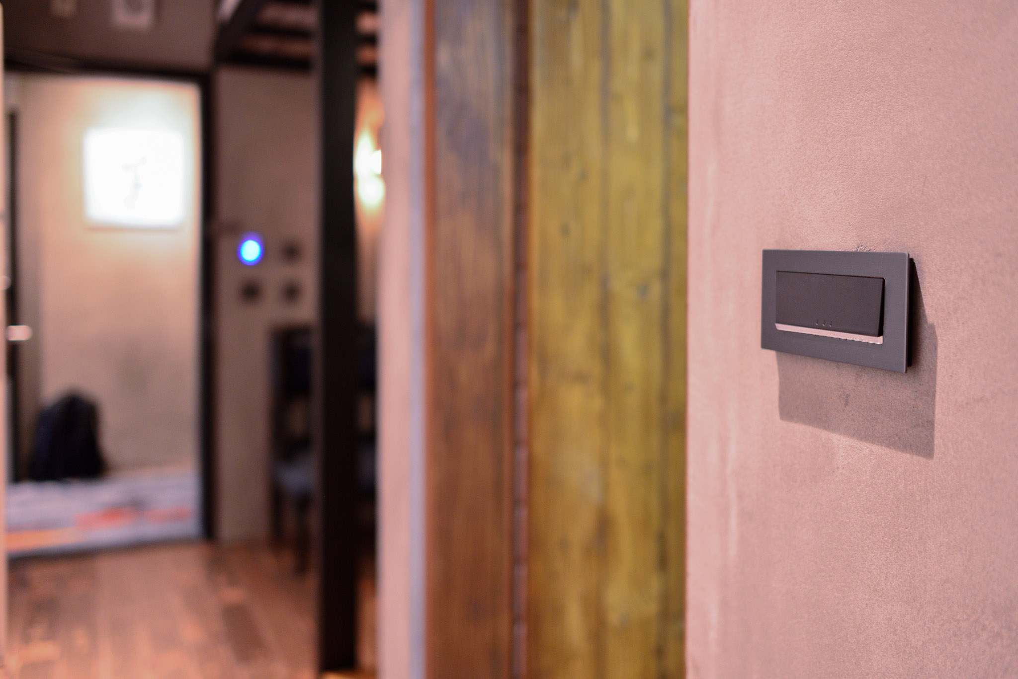 MINI HOTELS 逢甲館 × 三晰電工｜復古英倫裡的新巧思