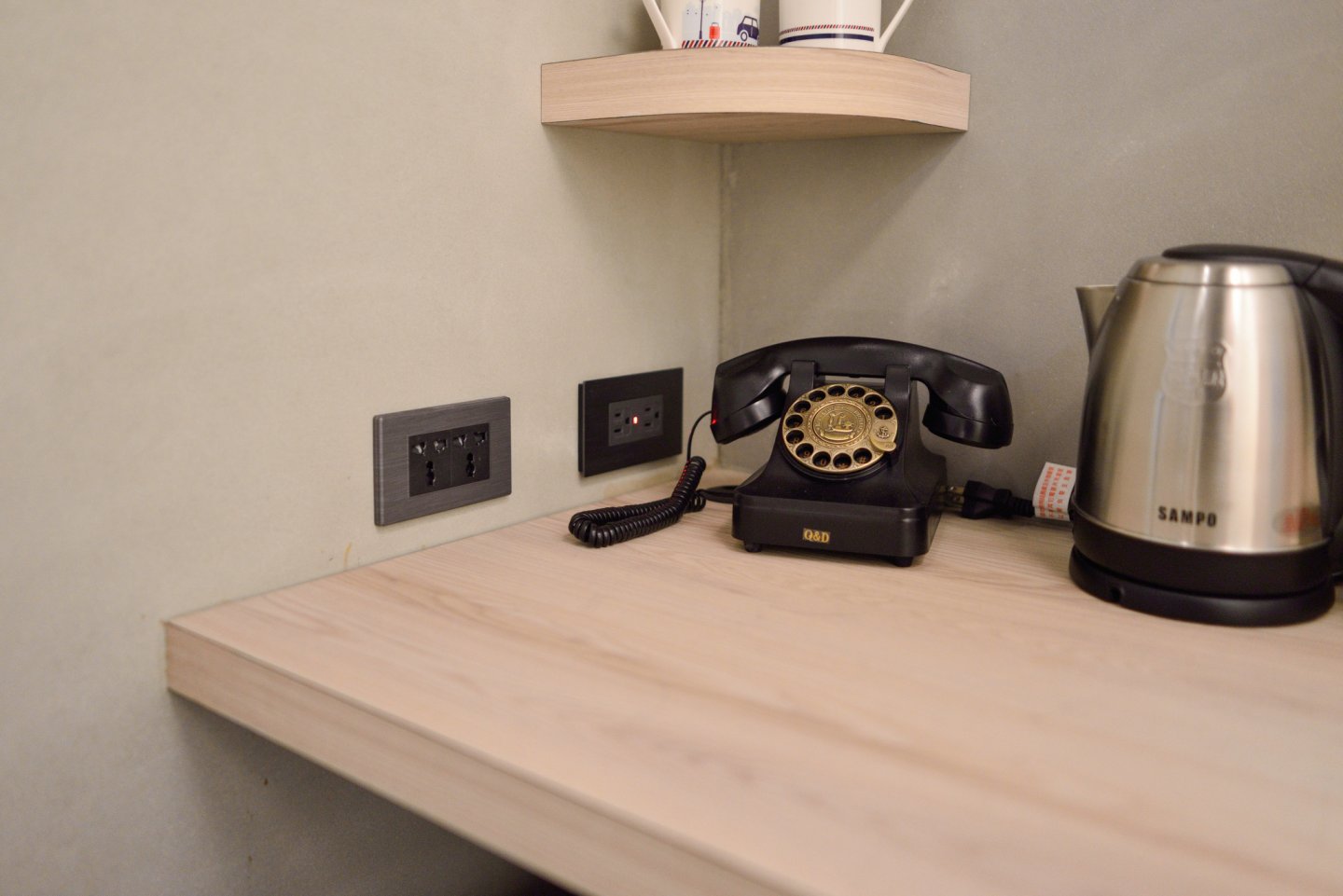 MINI HOTELS 逢甲館 × 三晰電工｜復古英倫裡的新巧思