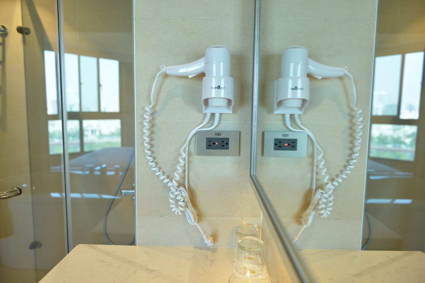 高雄愛河智選假日酒店 × 三晰電工|都會旅人心中的靜謐風景